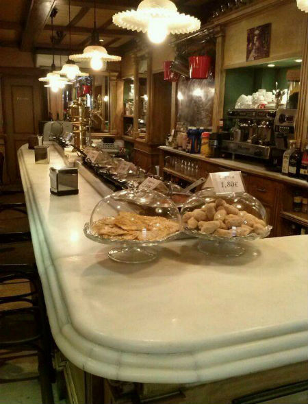 Casa Tino Barra Tapas Cadiz