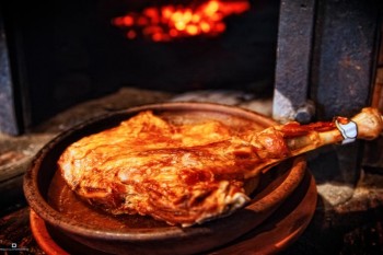 1/4 lechazo IGP asado en horno de leña