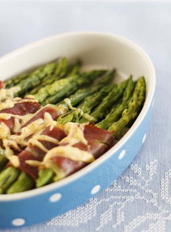 Esparragos con Jamón Ibérico