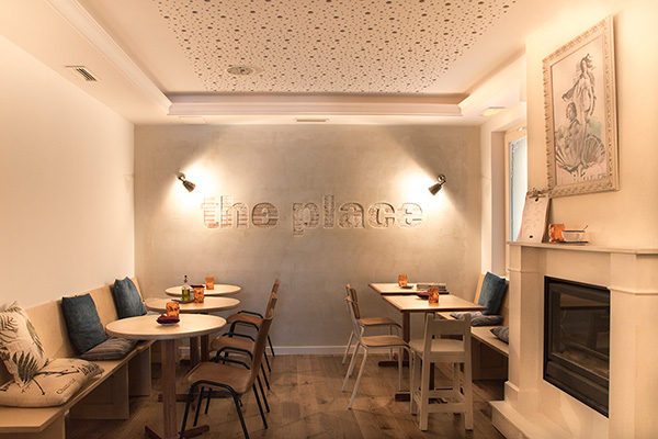 Sala The Place
