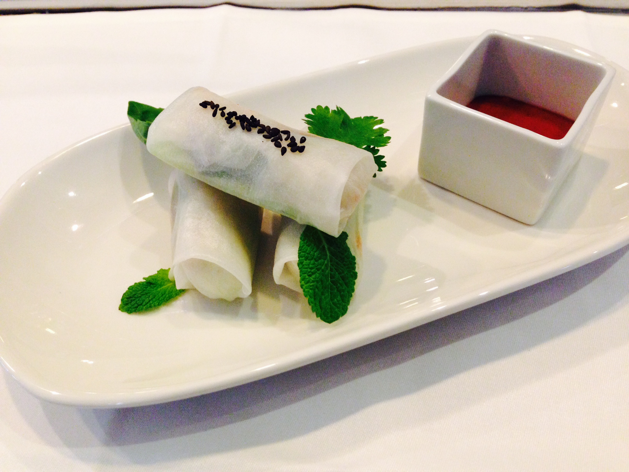 Rollitos vietnamitas de pato braseado en Amasia