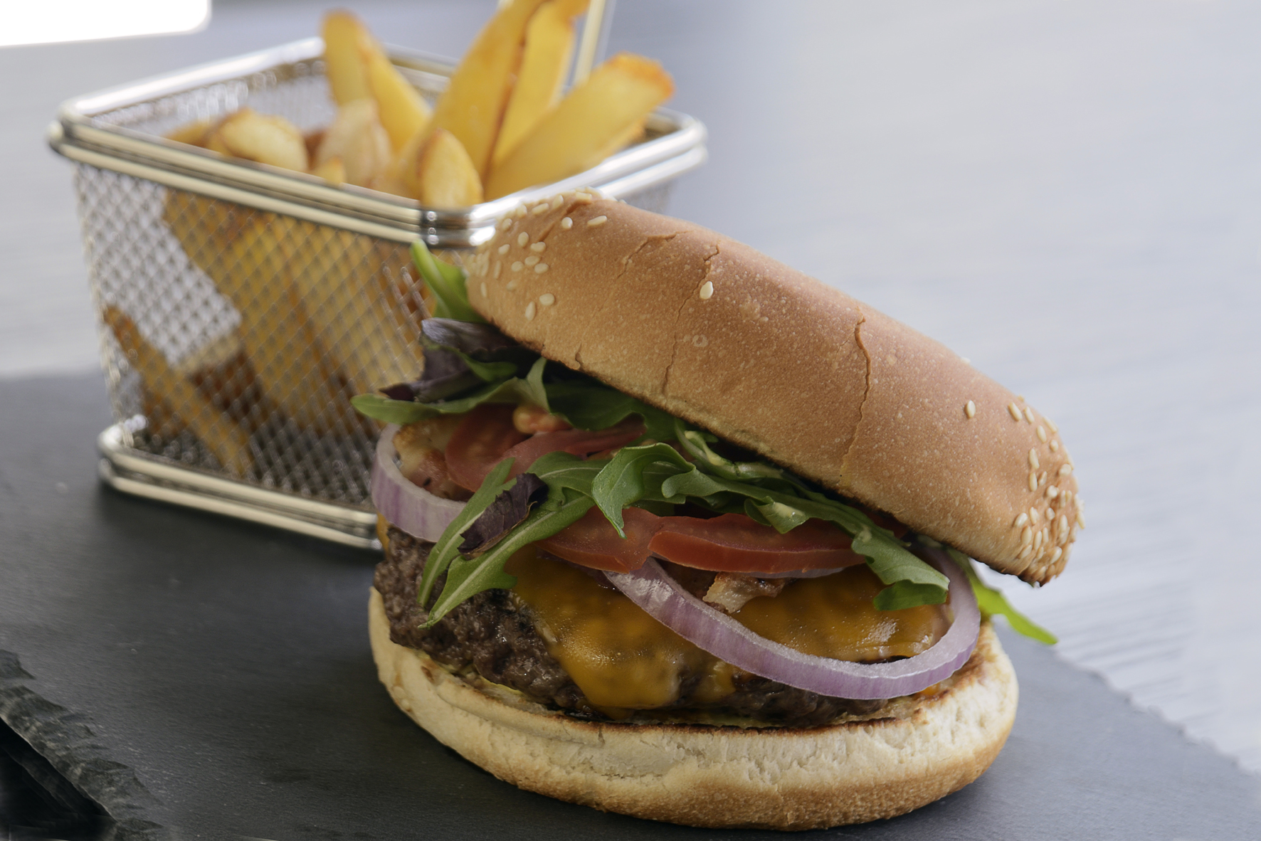 RESTAURANTE MOMO LA GARENA