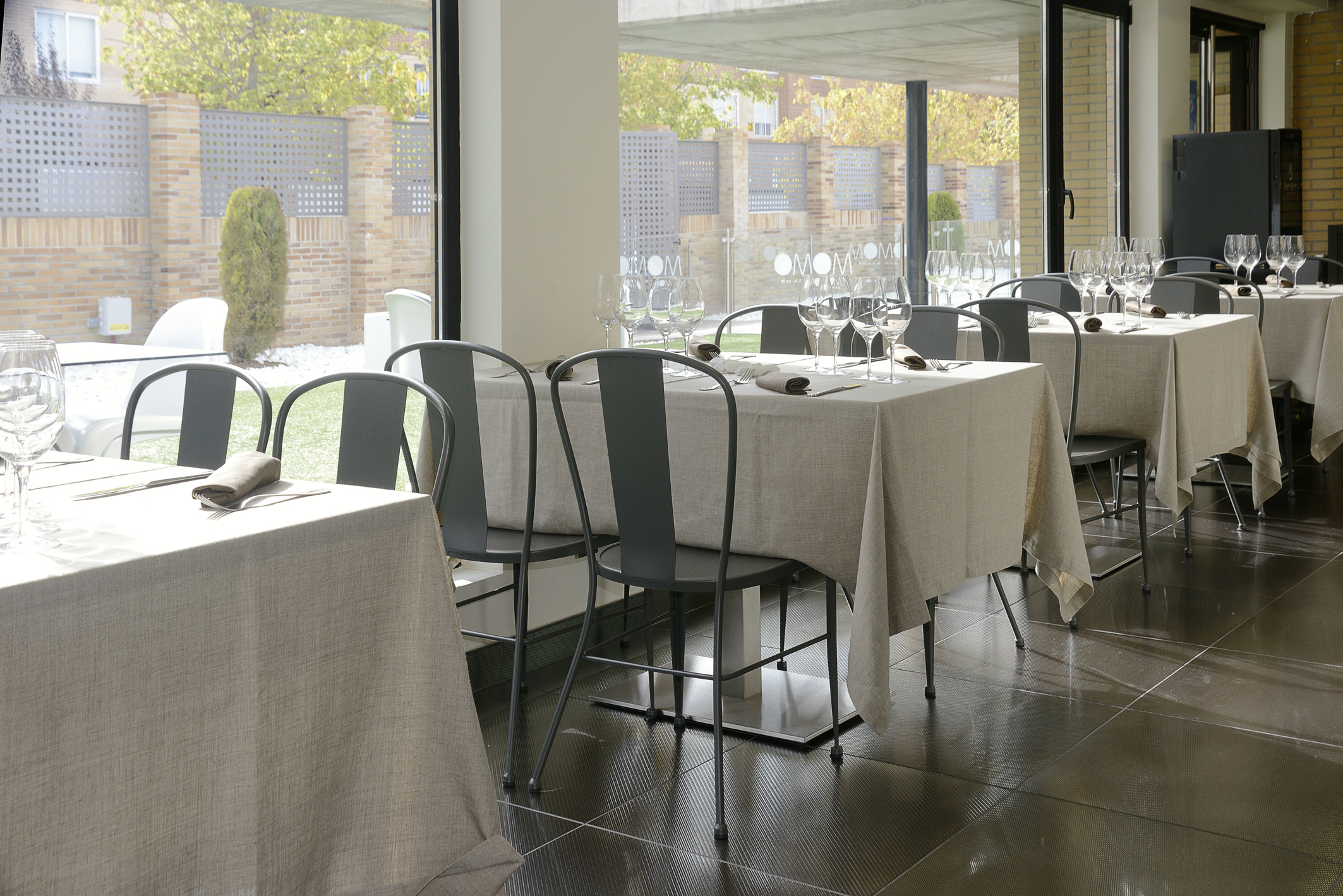 RESTAURANTE MOMO LA GARENA