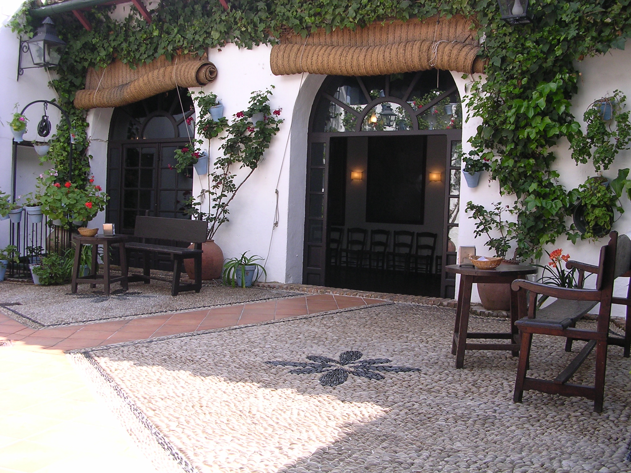 BODEGAS CAMPOS » Calle Los Lineros, 32. Córdoba.