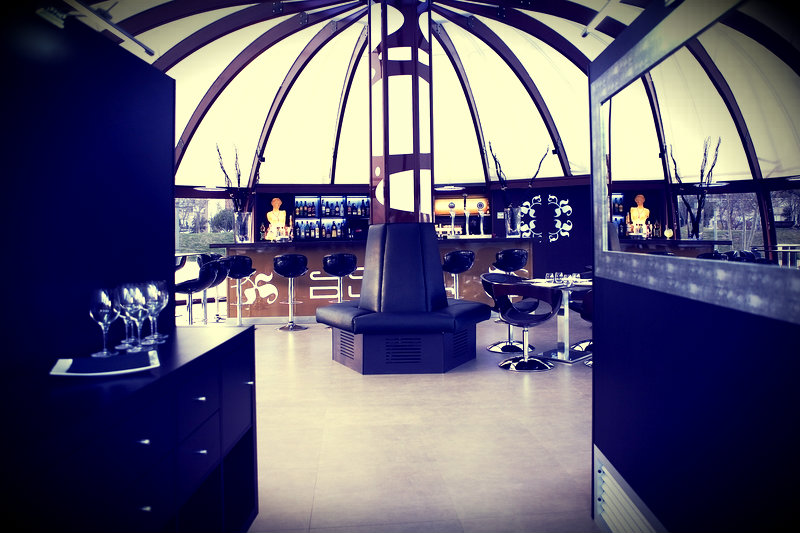 interior_john_duck