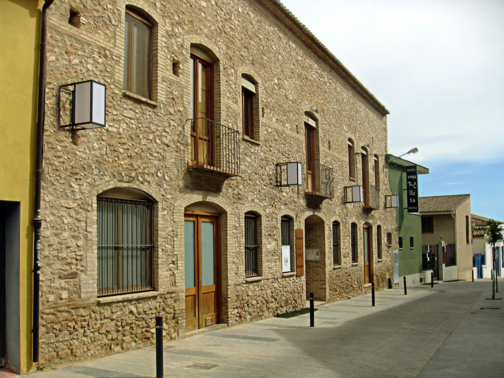 hotel la muralleta riba-roja