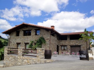 ETXE ZURI