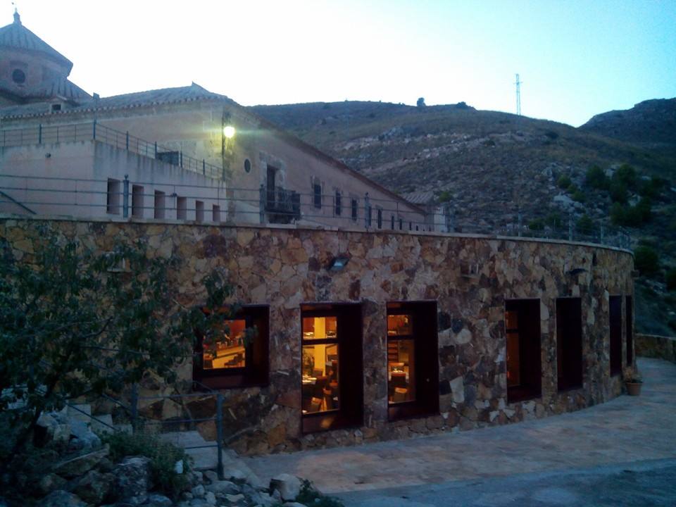 HOSPEDERIA - RESTAURANTE VIRGEN DEL SALIENTE
