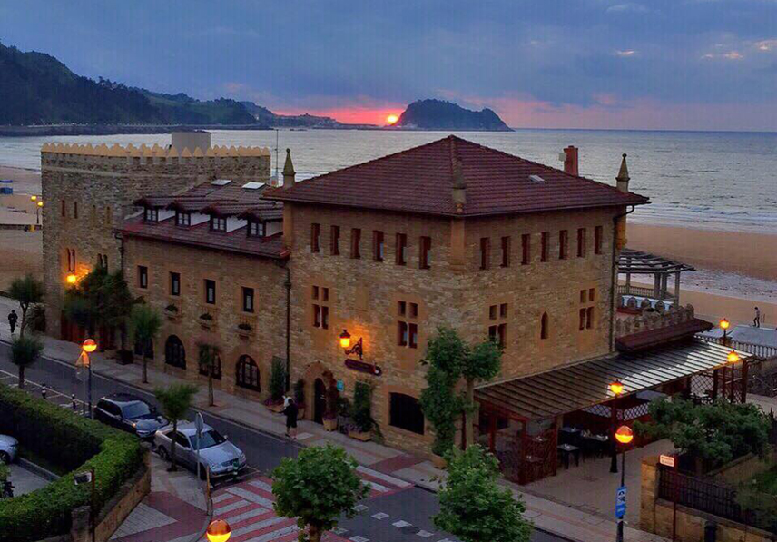 K.A. KARLOS ARGUIÑANO » Calle Mendilauta, 13. Zarautz.