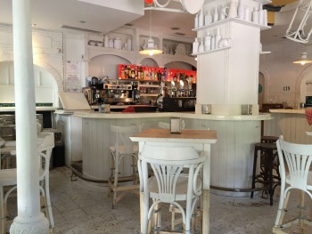 LA CANTINA DE MAMA CAMPO