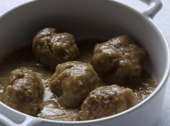 Albóndigas de ternera en salsa de boletus