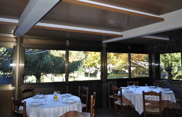 Restaurante Hostal dels Ossos Batet de la Serra