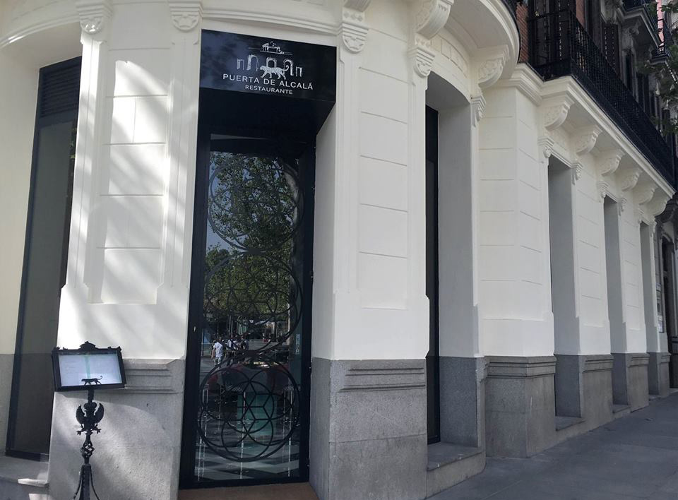 Restaurante Puerta de Alcala Entrada Madrid