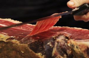 Iberian acorn ham (cut by hand)