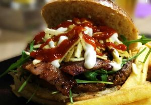 MAMÁ TERESA BURGER