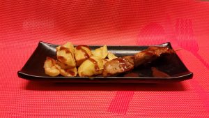 Pincho moruno con salsa barbacoa