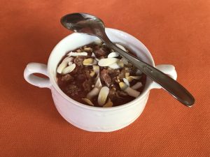 Salmorejo con huevo duro