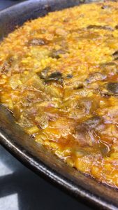 Arroz de secreto ibérico con setas