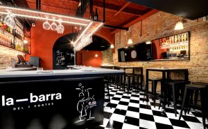 LA BARRA DEL 7 PORTES