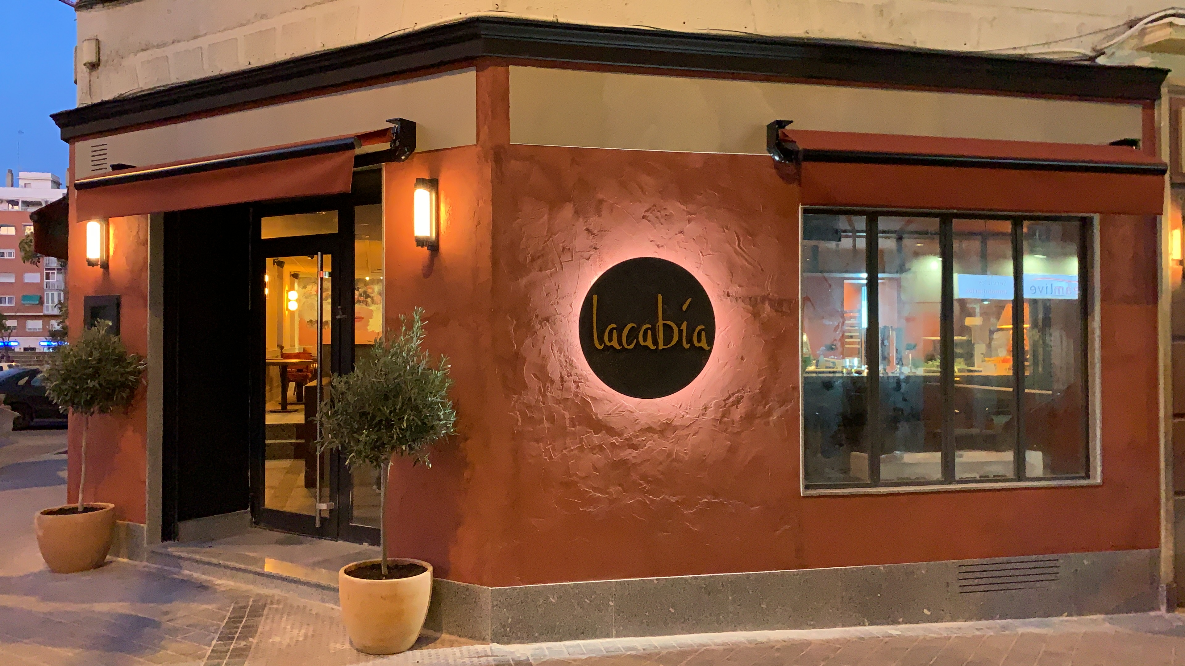 RESTAURANTE LACABÍA CHAMBERÍ