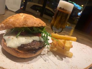 Hamburguesa Lacabía: 220 g de carne 100% vaca madurada