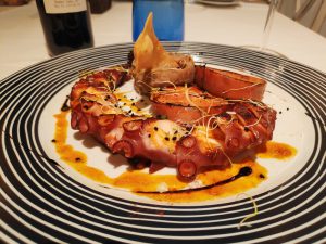Pulpo con puré de patata al estilo Robuchon