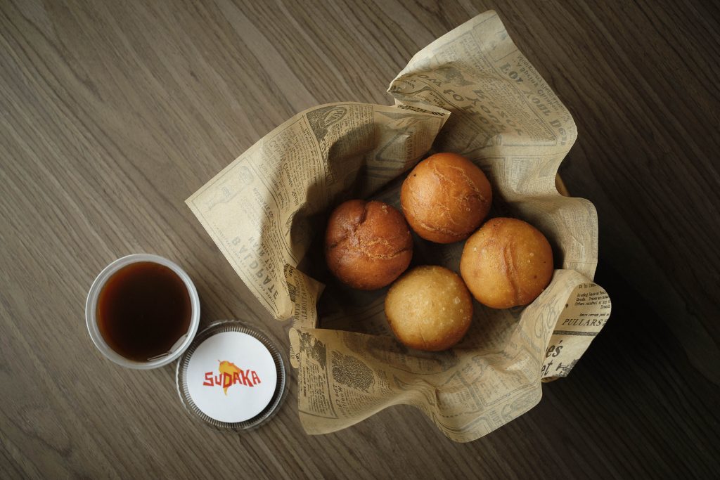 Panecillos con mantequilla de sobrasada