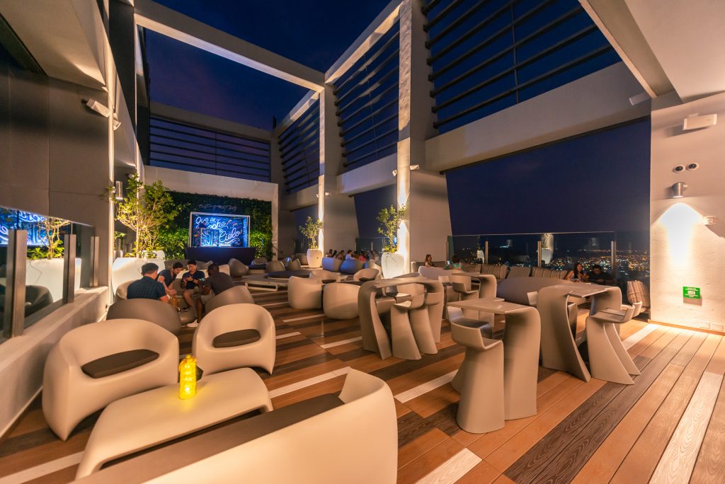 51 SKY BAR