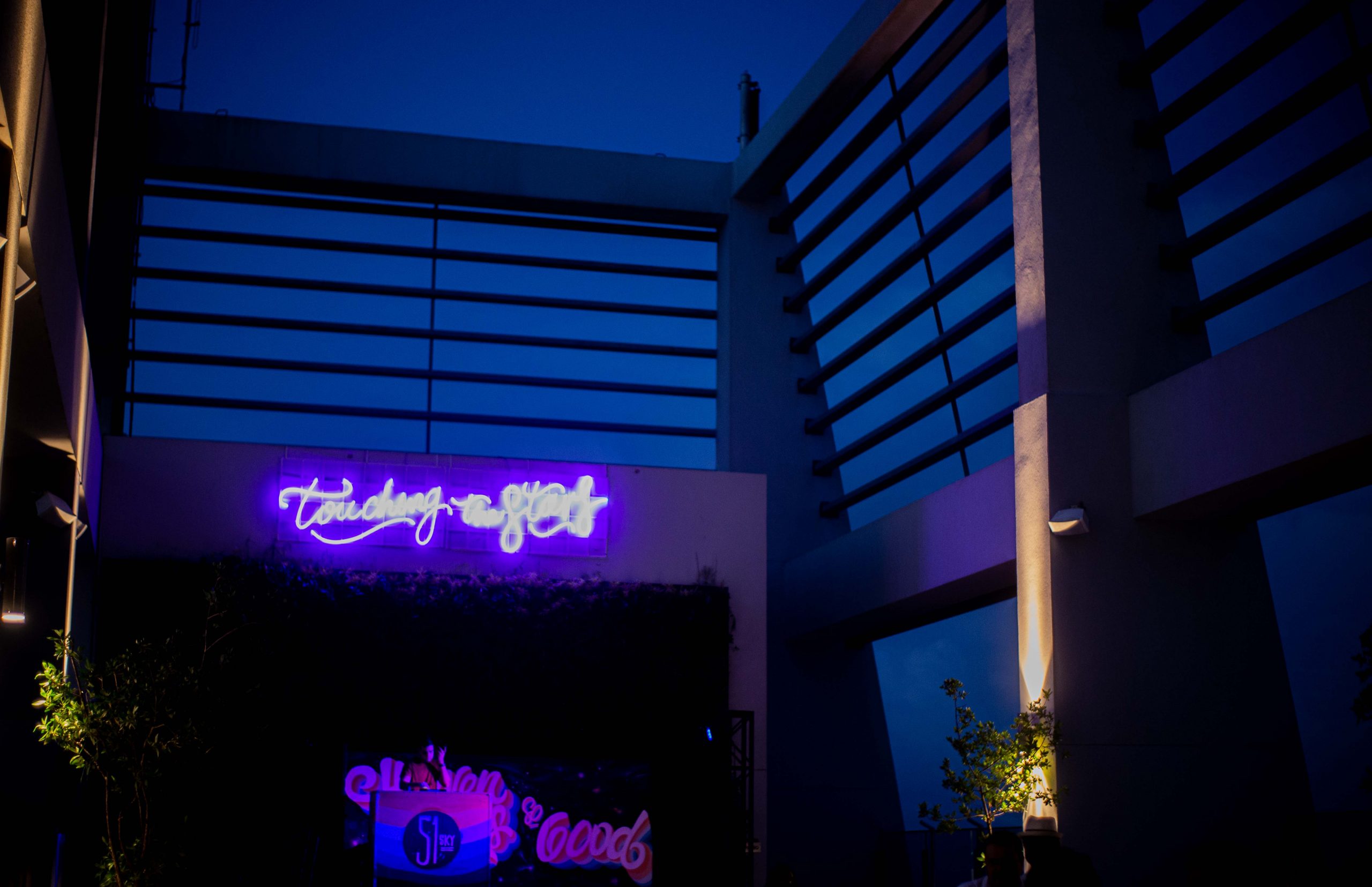 51 SKY BAR