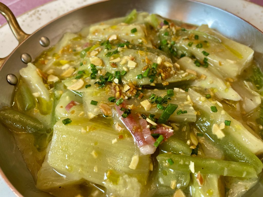 Menestra de verduras con alcachofa y cardo