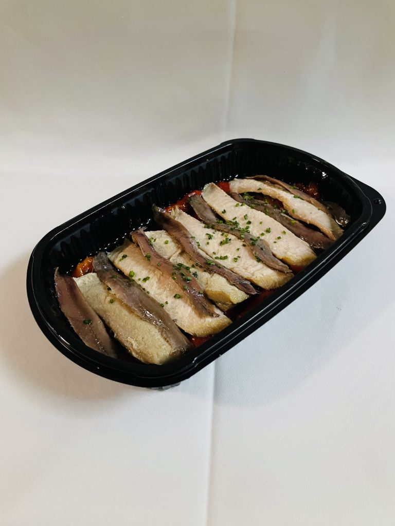 Ensalada de pimientos con anchoas y ventresca