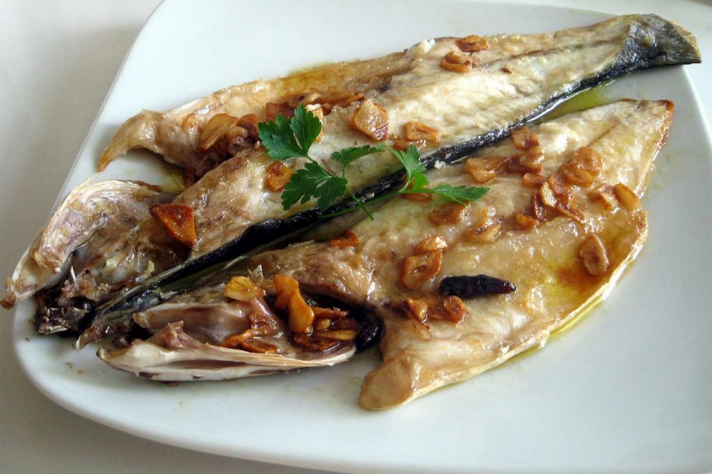 Lubina a la Espalda