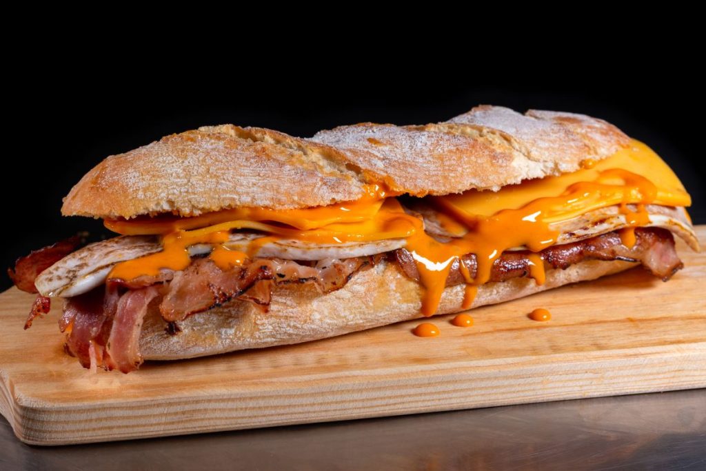 Bocadillo Lomo con Queso y Bacon