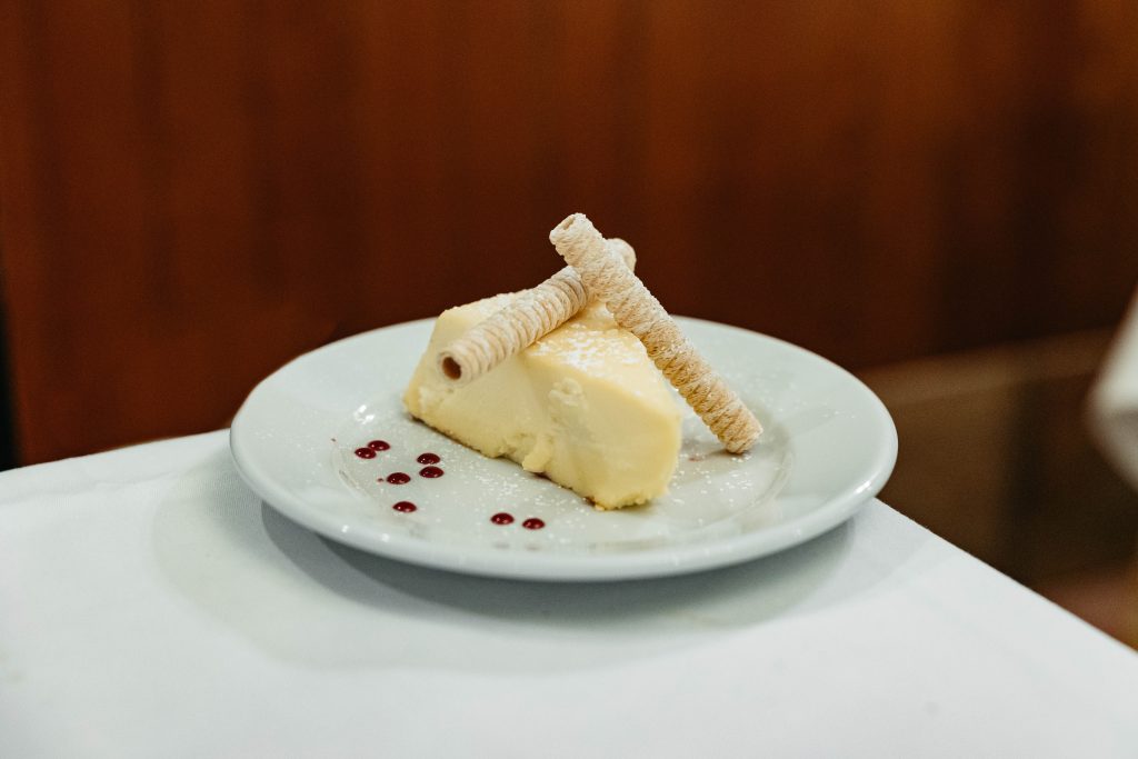 Tarta casera de queso al horno