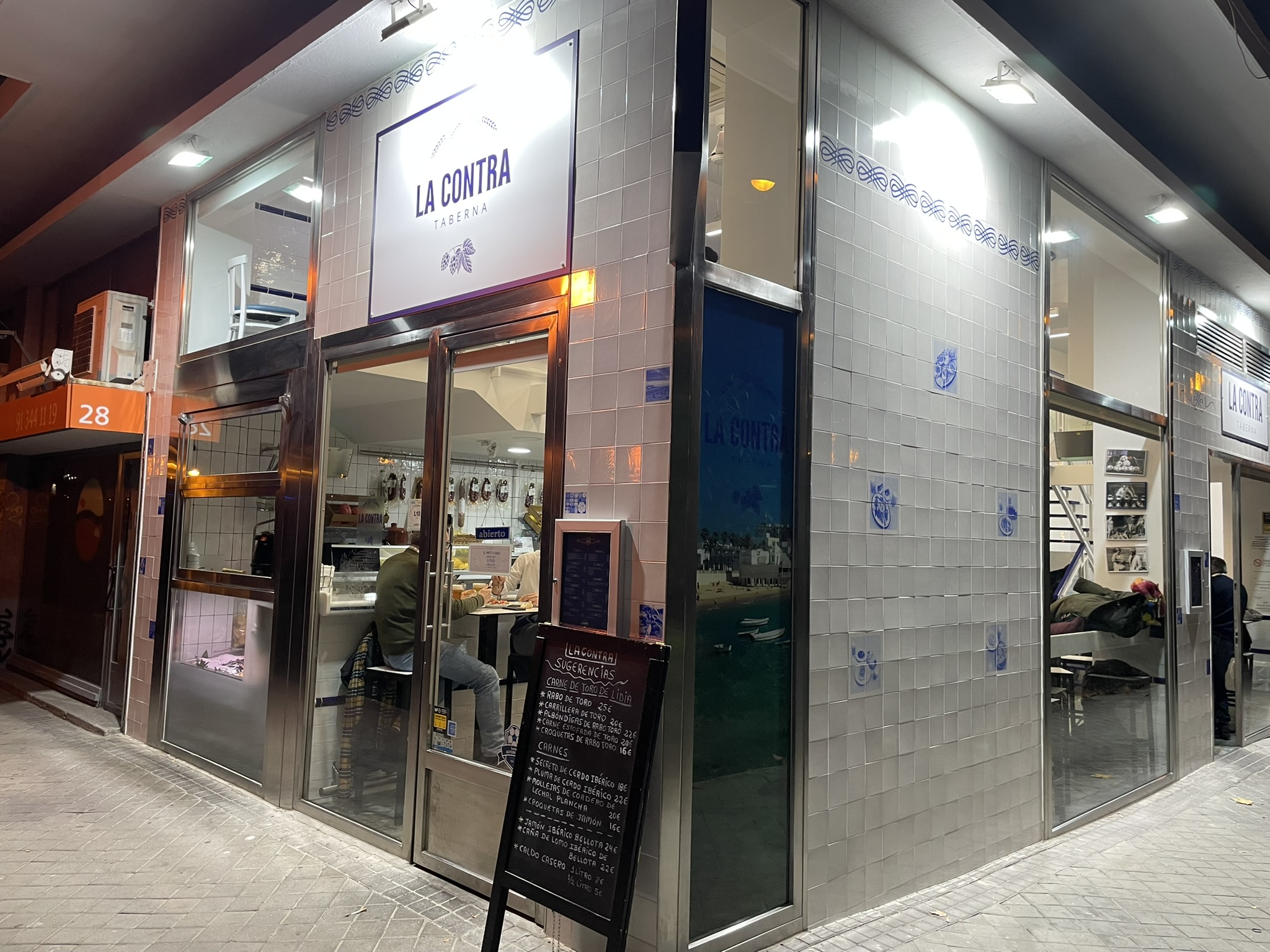 TABERNA LA CONTRA