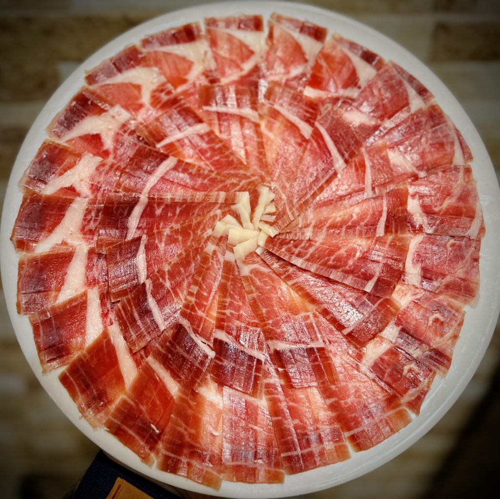 JAMÓN IBÉRICO DE CEBO CAMPO CORTADO A CUCHILLO