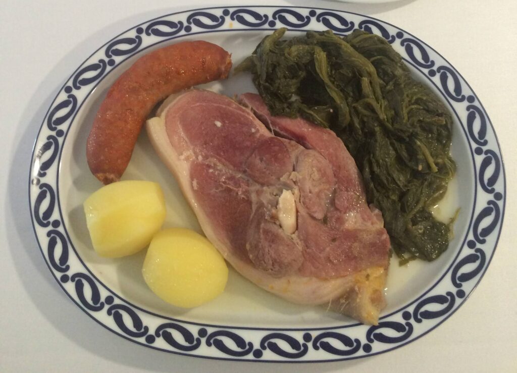Lacón con Grelos